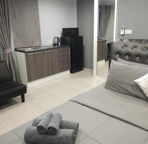 带大床的标准工作室, Asia S Beach Apartments