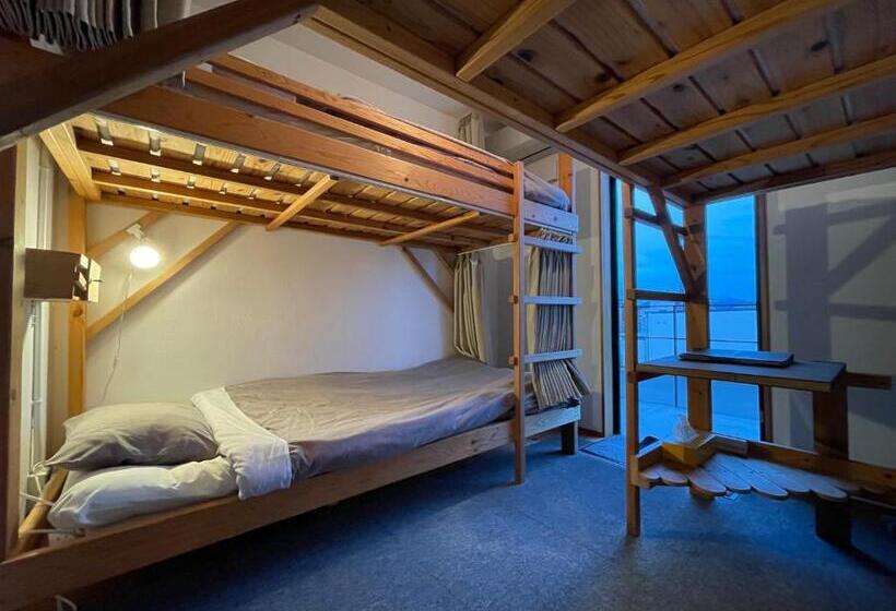 공동 객실, Guest House Active Life  Yado