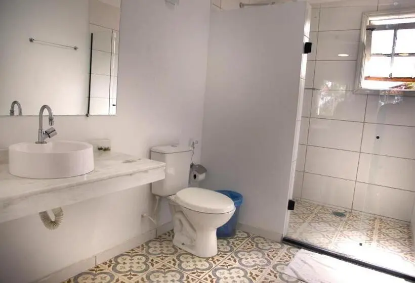 スタンダードルーム, Pousada Flor De Penedo
