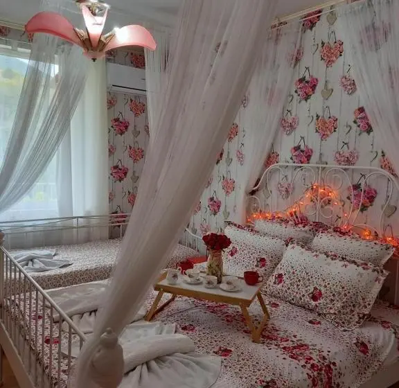 اتاق استاندارد سه نفره, Guesthouse Jasmin
