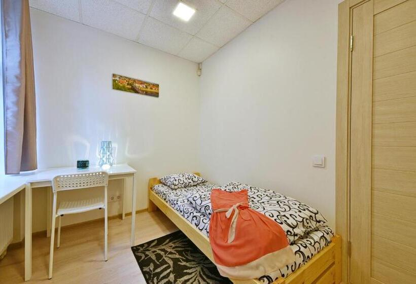 اتاق استاندارد یک تخته با سرویس بهداشتی مشترک, Laisves Avenue Hostel Easy Kaunas