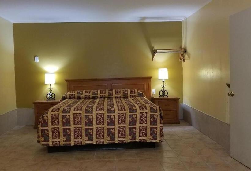 מיטת קינג בסוויטה, Luxury Inn