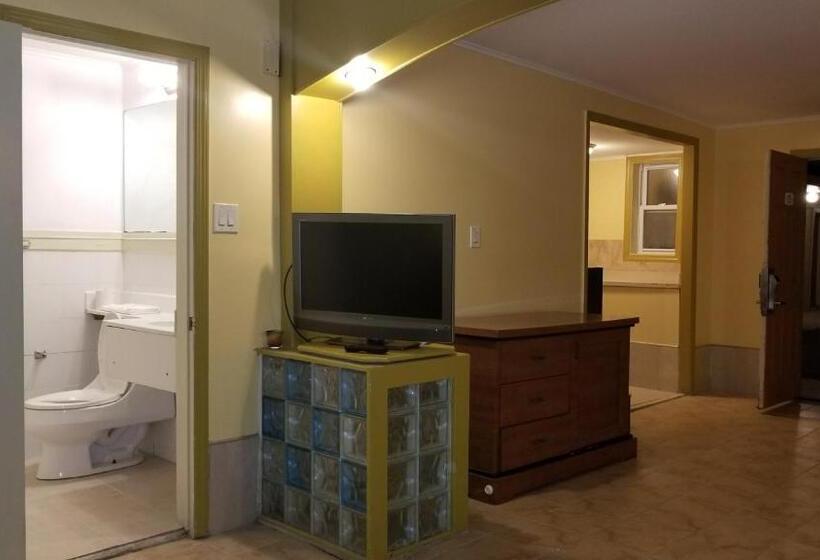 מיטת קינג בסוויטה, Luxury Inn