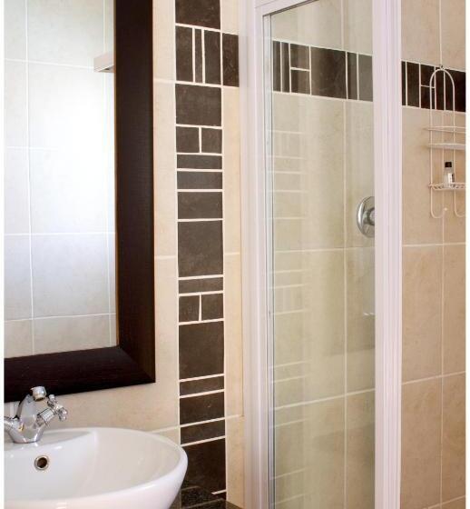 디럭스 패밀리 룸, Asante Guest House