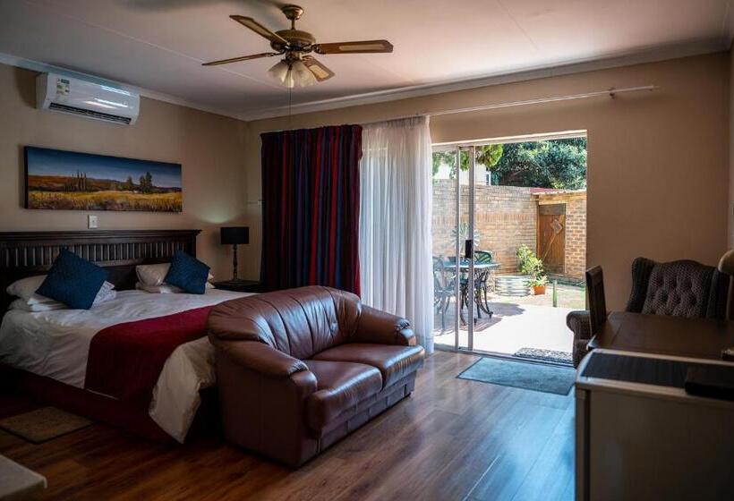 풀장 전망 디럭스 룸, Asante Guest House