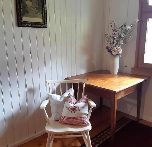 חדר סטנדרט לשלושה, Landhaus Bad Hopfreben