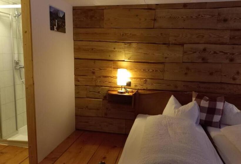 חדר משפחתי, Landhaus Bad Hopfreben