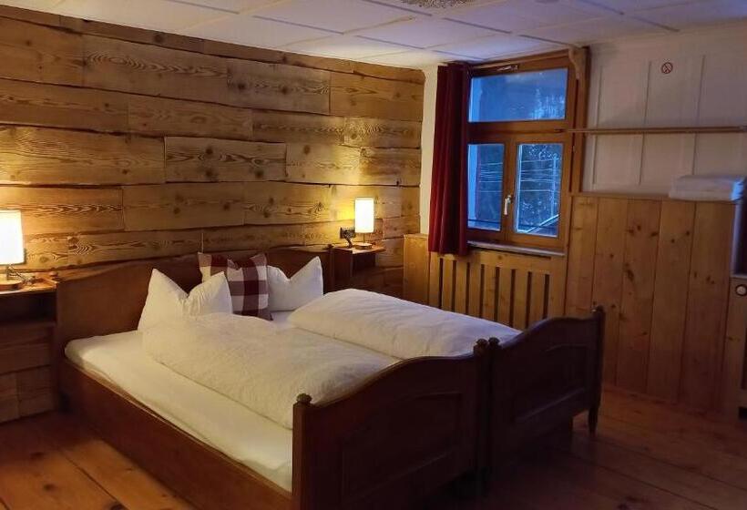 חדר משפחתי, Landhaus Bad Hopfreben