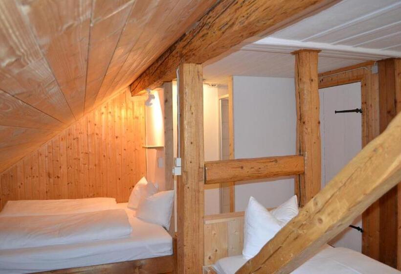 חדר משפחתי, Landhaus Bad Hopfreben