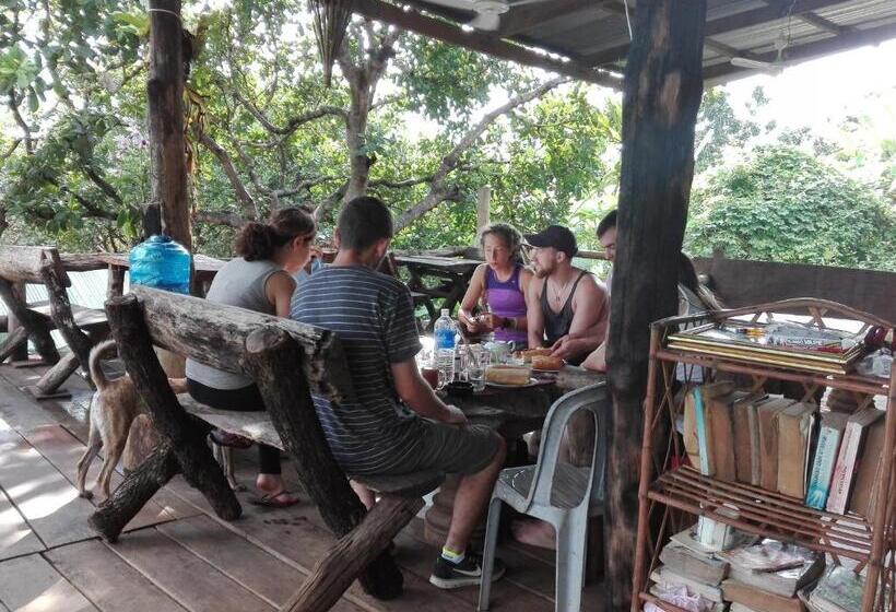 Номер Стандарт, Tree Lodge Banlung