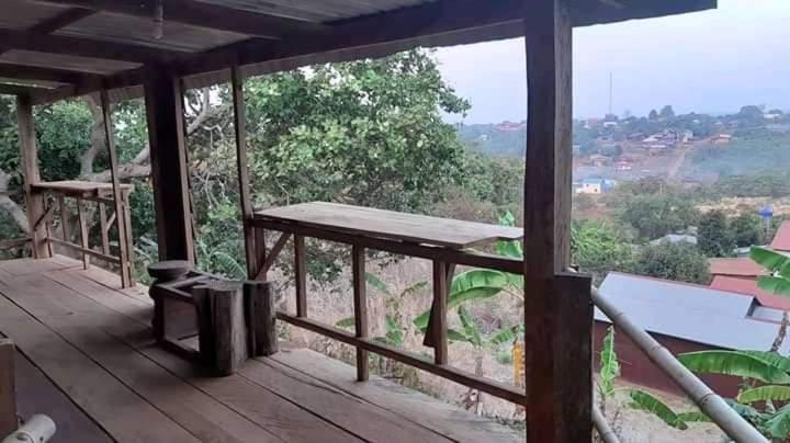 标准间带山景, Tree Lodge Banlung