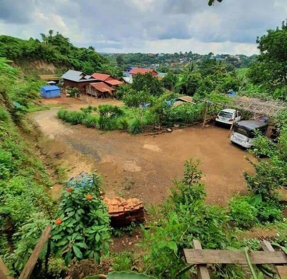 Номер Стандарт с Балконом, Tree Lodge Banlung