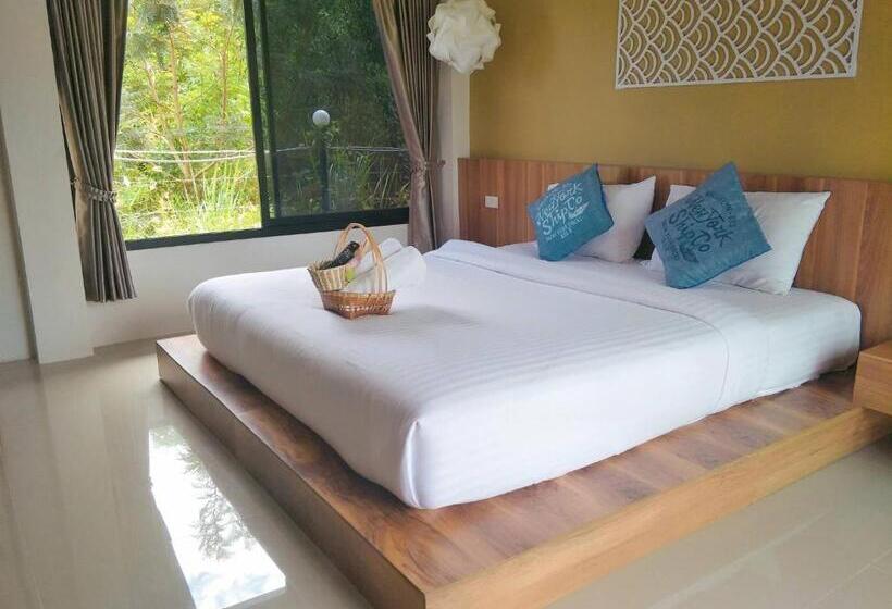 חדר סטנדרט עם מיטת קינג, Suwi Coco Ville Resort