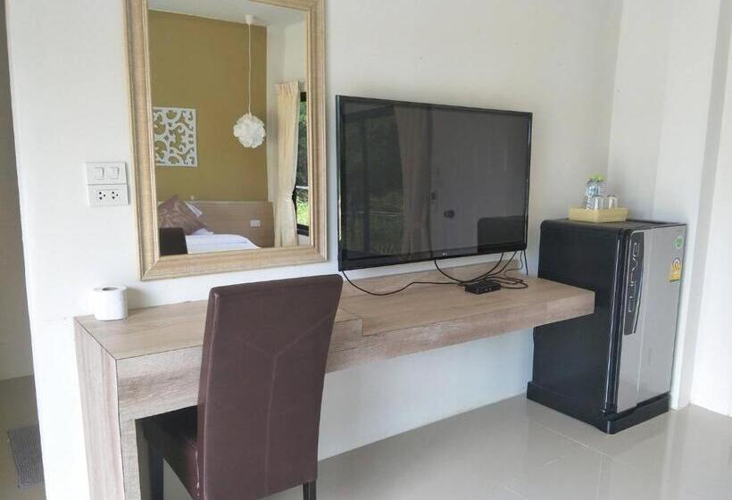 חדר סטנדרט עם מיטת קינג, Suwi Coco Ville Resort