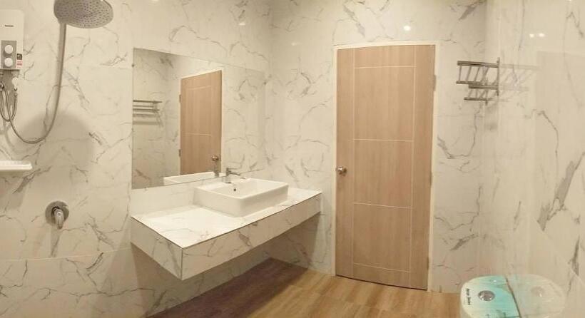 חדר אקונומי לשלושה, Suwi Coco Ville Resort