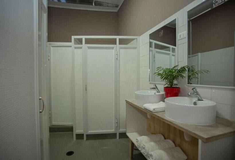 اتاق استاندارد یک نفره, Casa Lastra