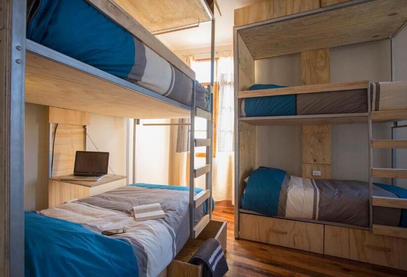 تختخواب در اتاق مشترک, Casa Lastra