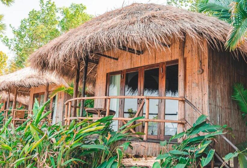 بنجلو قياسى, Devi Kampot Resort At Phum Kampot