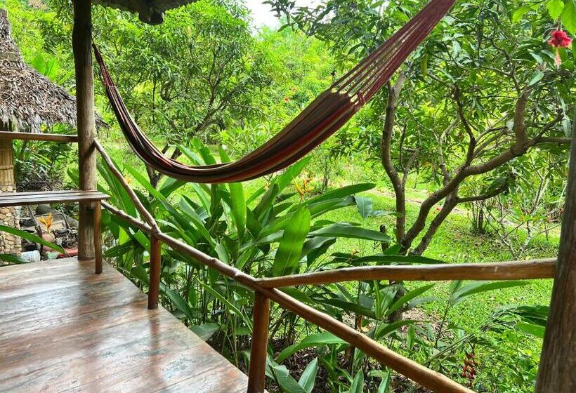 بنجلو قياسى مطلّ علي الحديقة, Devi Kampot Resort At Phum Kampot