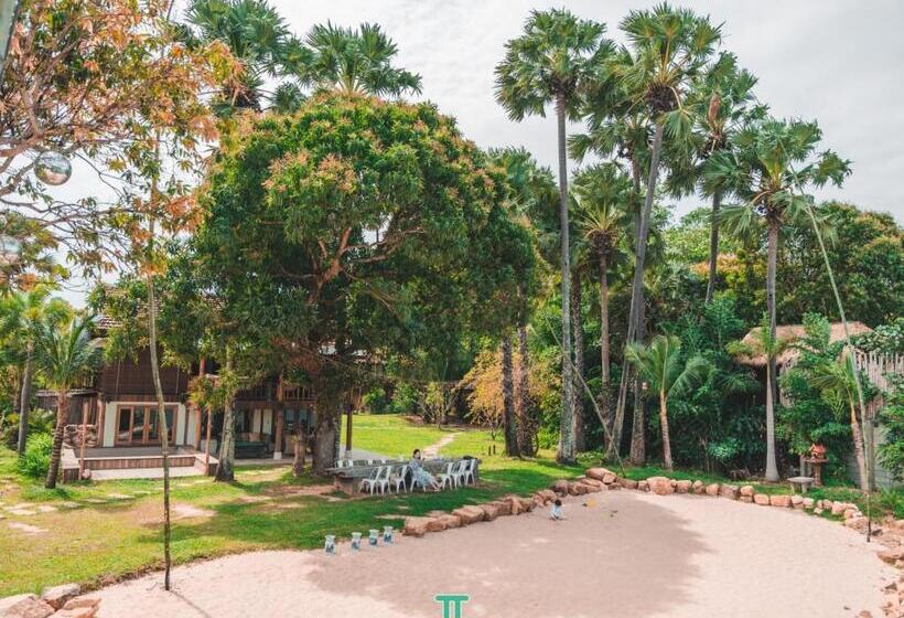 غرفة عائلية مطلّة علي الحديقة, Devi Kampot Resort At Phum Kampot