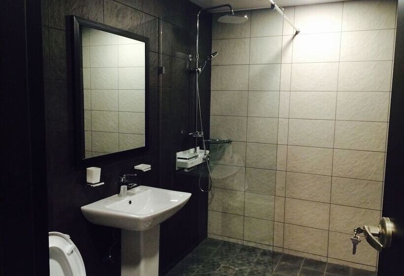 Habitació Triple Estàndard, White Windmill Guesthouse