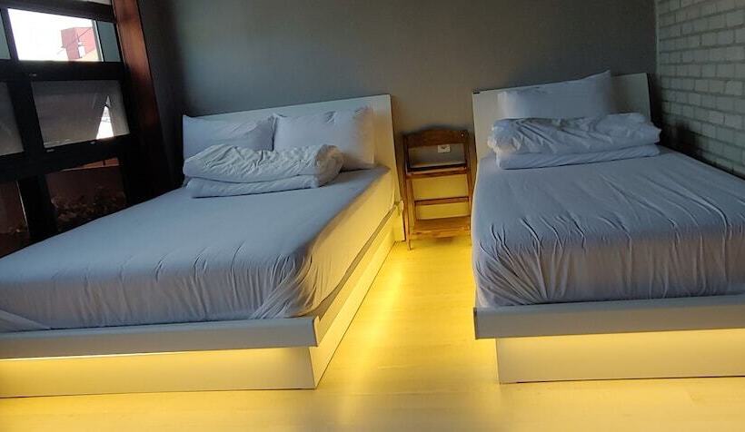 Habitació Triple Estàndard, White Windmill Guesthouse