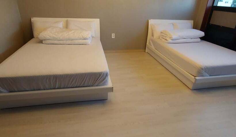 Family Room, White Windmill Guesthouse