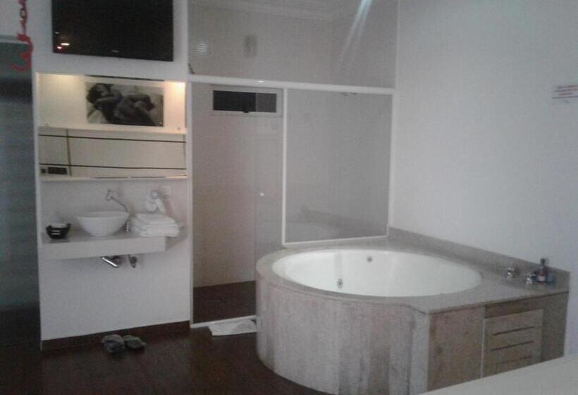 标准工作室, Prime Motel