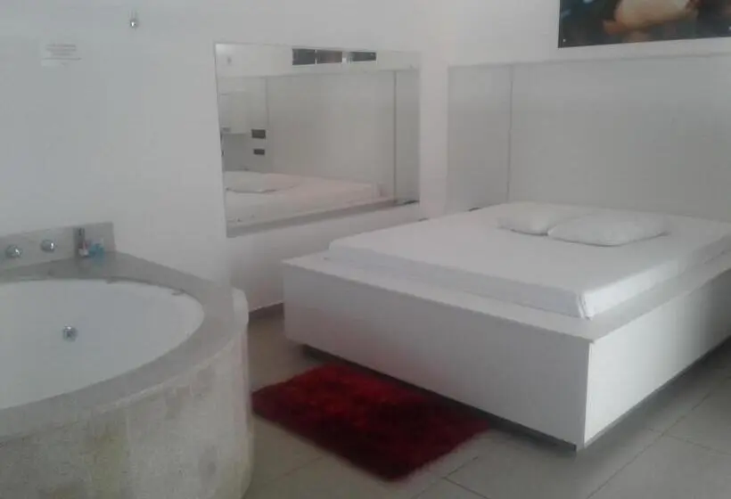 استودیوی استاندارد, Prime Motel