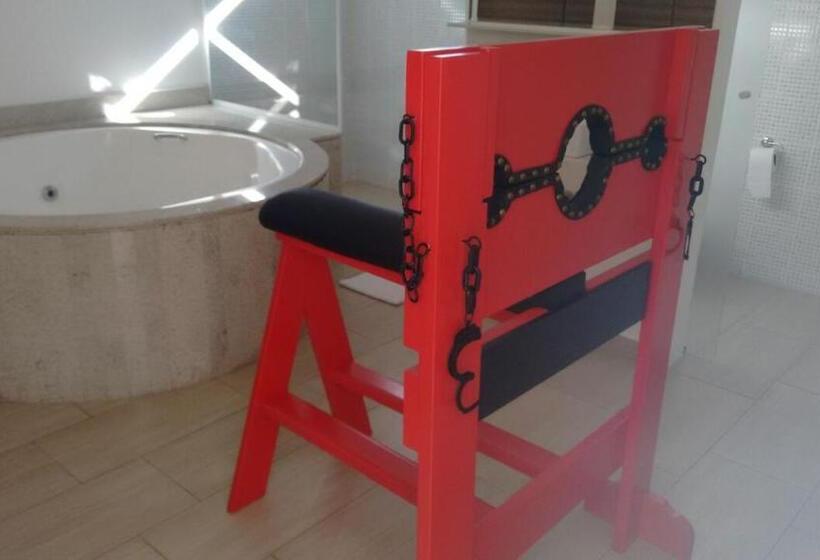 标准工作室, Prime Motel