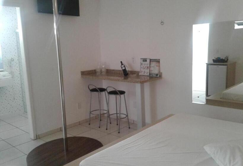 豪华工作室, Prime Motel