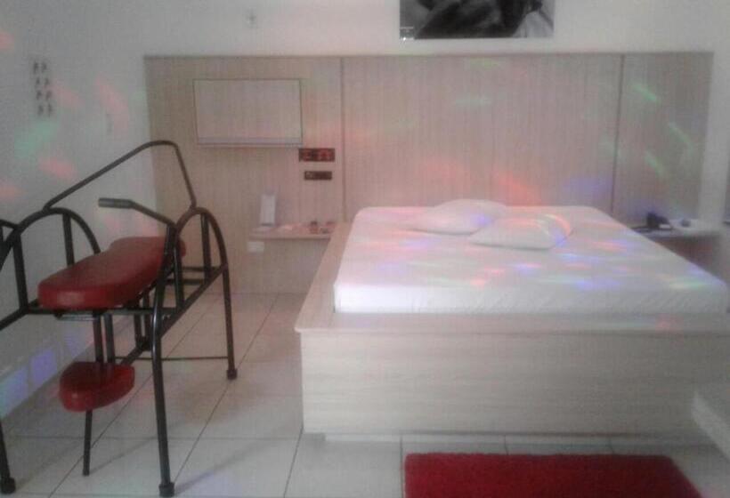 豪华工作室, Prime Motel