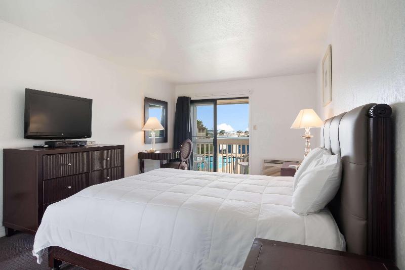 适合残疾人使用的标准间, Rodeway Inn At Somers Cove Marina