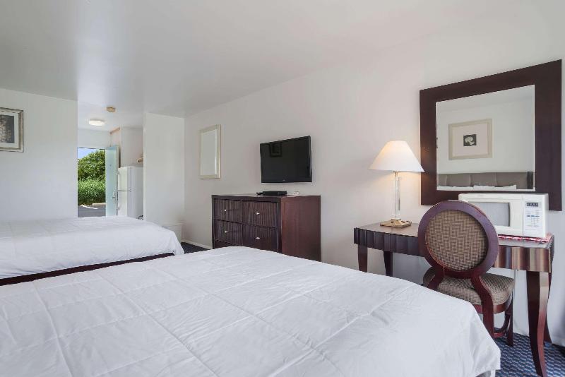 适合残疾人使用的标准间, Rodeway Inn At Somers Cove Marina