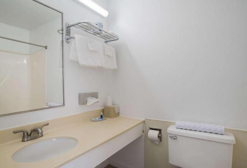 标准间, Rodeway Inn At Somers Cove Marina