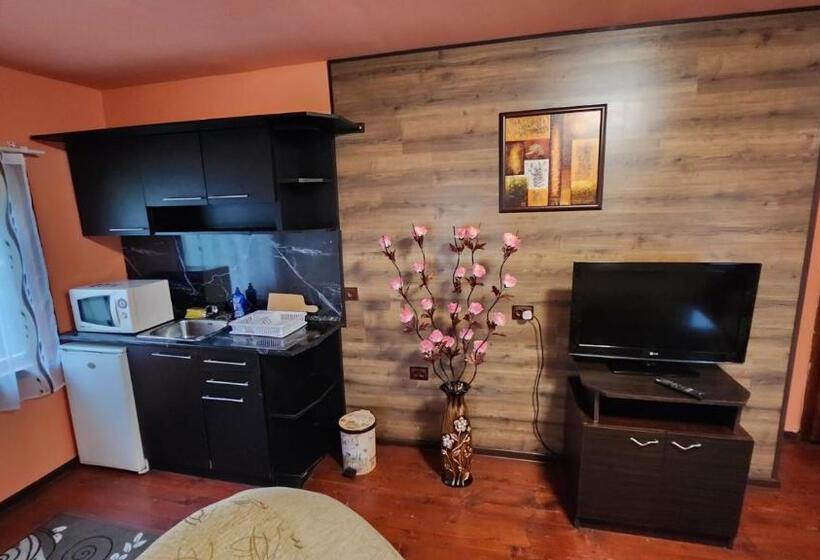 جناح عائلي, Guest House Pip