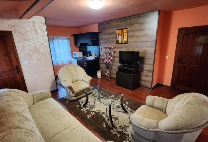 جناح عائلي, Guest House Pip