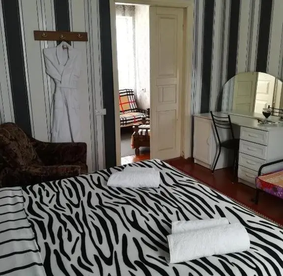 اتاق استاندارد با تخت بزرگ, Nikoloz Guesthouse