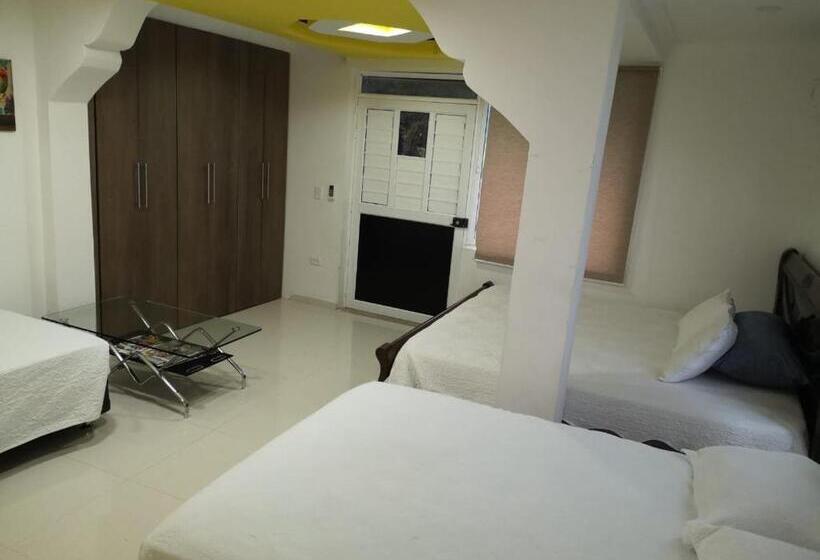 家庭间, Apartamentos Isla Tropical