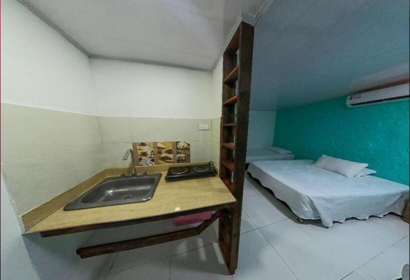 ファミリーステューディオ, Apartamentos Isla Tropical