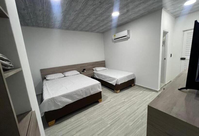 スタンダードトリプルルーム, Apartamentos Isla Tropical