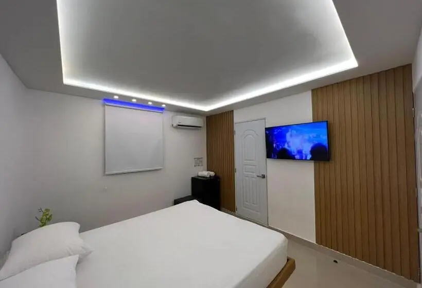 اتاق لوکس, Alegria Hostal