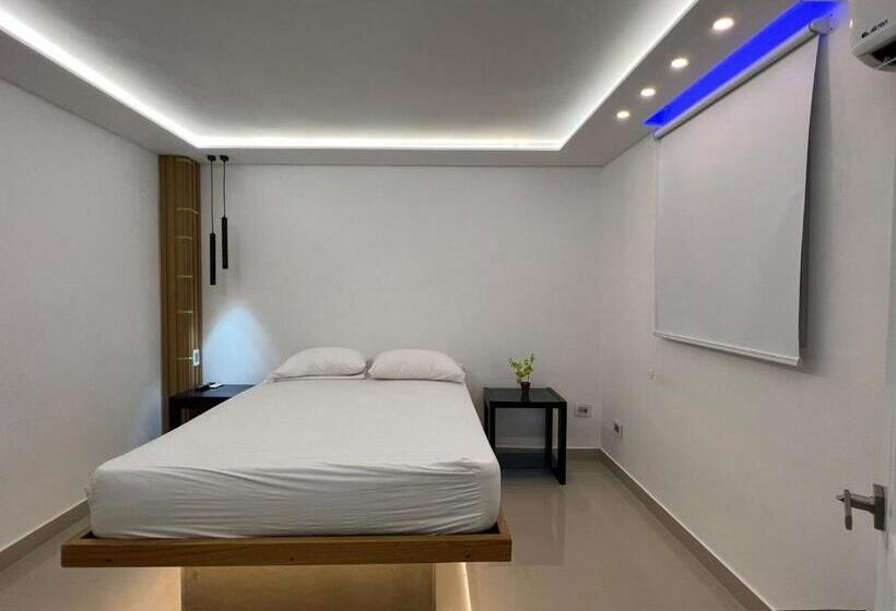 اتاق لوکس, Alegria Hostal