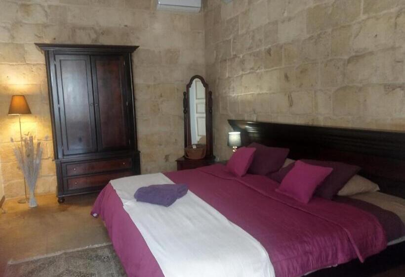 استودیوی سوپریور, Villa Vittoria