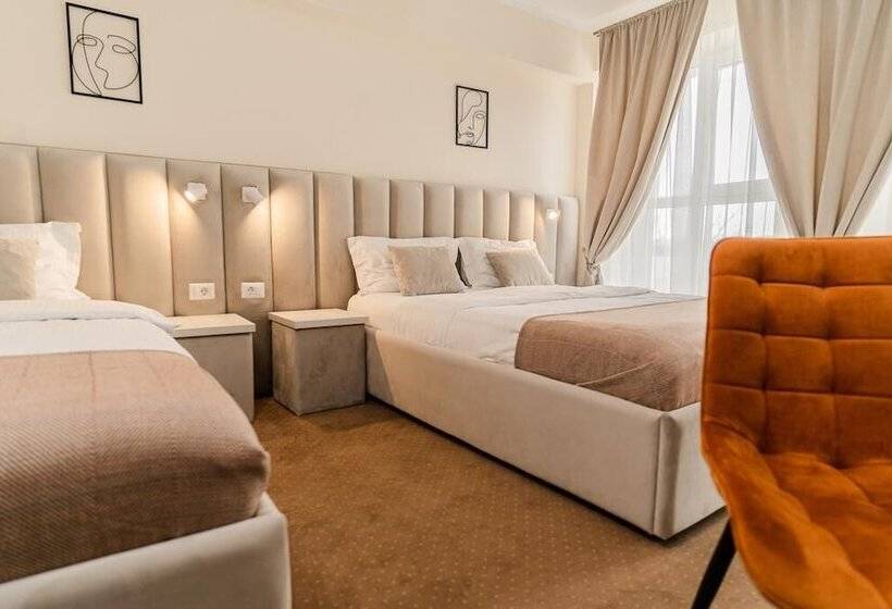 اتاق استاندارد سه نفره, Pensiunea Elisei