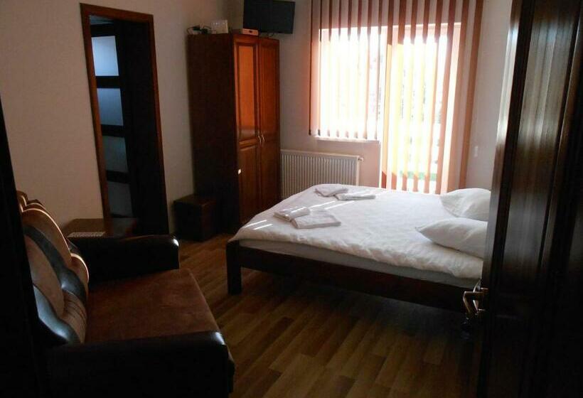 ファミリールーム, Halasto Pension