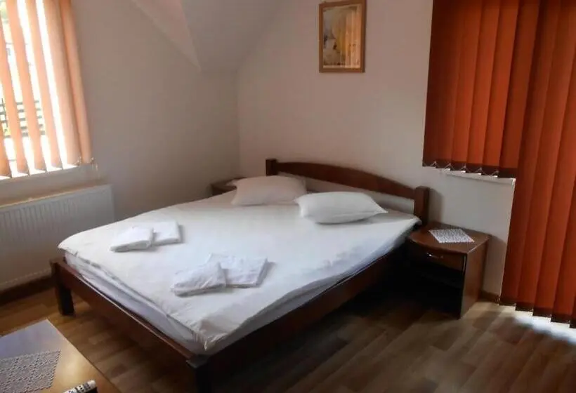 デラックスルーム, Halasto Pension