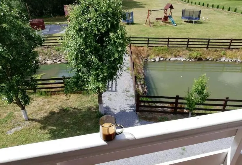 デラックスルーム, Halasto Pension