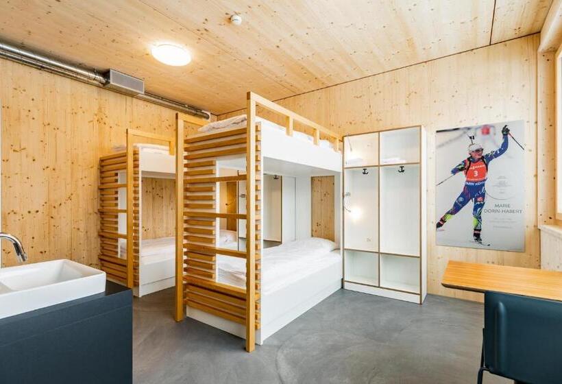 浴室共有スタンダード４人用ルーム, Nordic Hostel