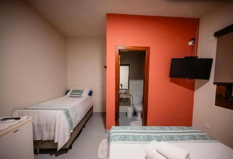Comfort Kolmen Hengen Huone, Pousada Hymbe